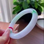 紫罗兰飘绿圆条手镯
